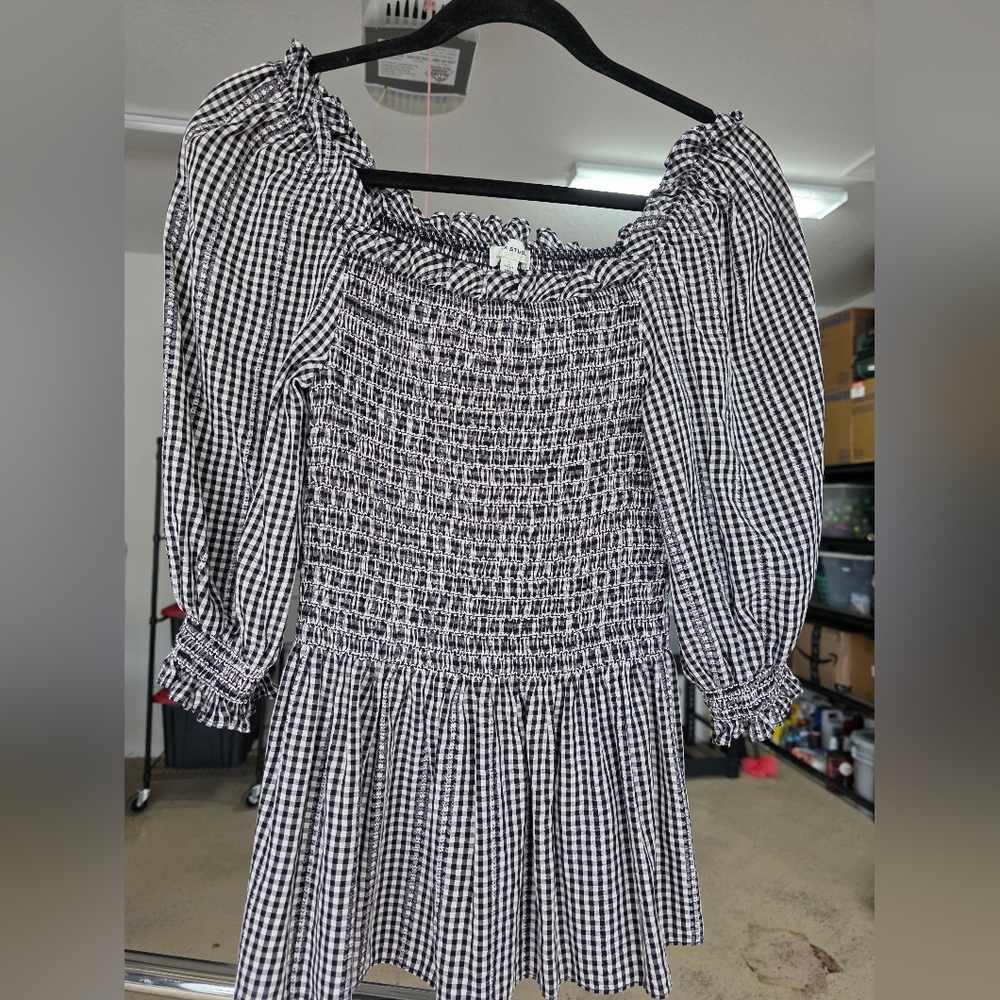 Max Studio Smocked Black & White Gingham Top Size Large - Picture 4 of 7